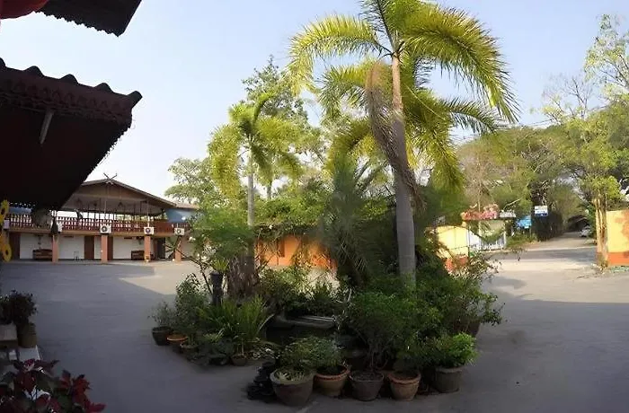 รีสอร์ท Phungluang Ban Tha Nat